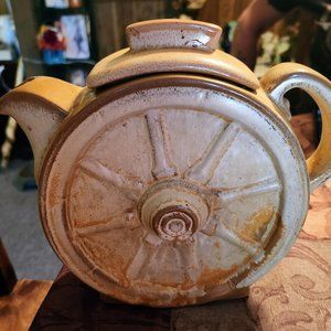 Vintage Frankoma Pottery Wagon Wheel Teapot with Lid